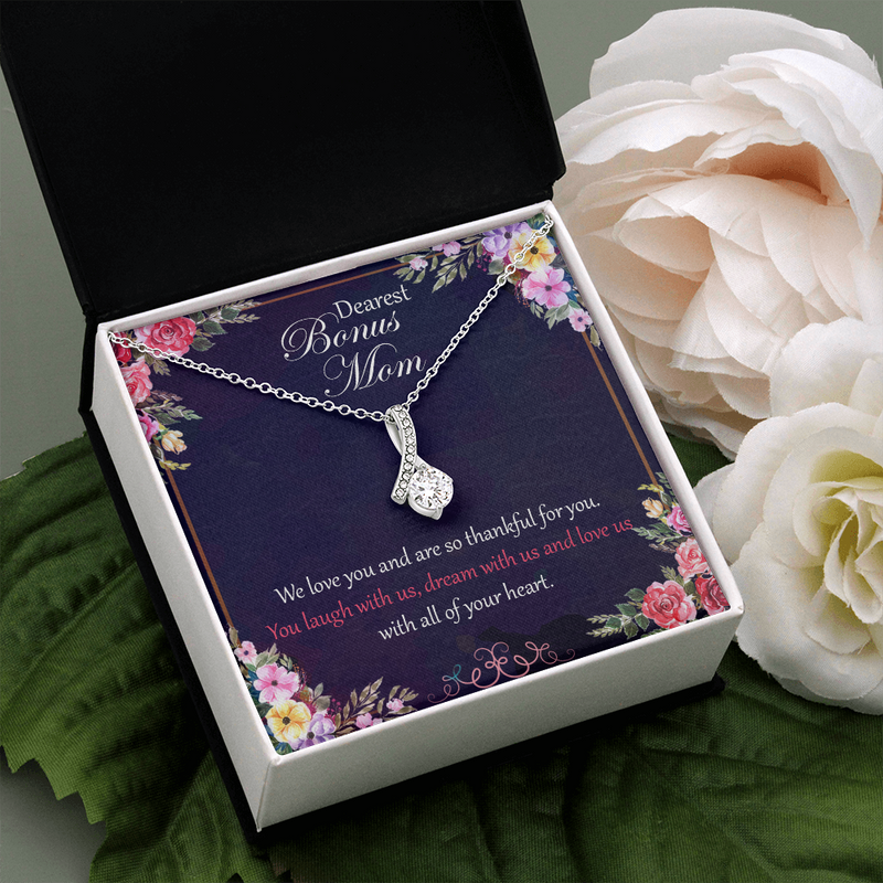 Alluring Beauty Necklace for Bonus Mom