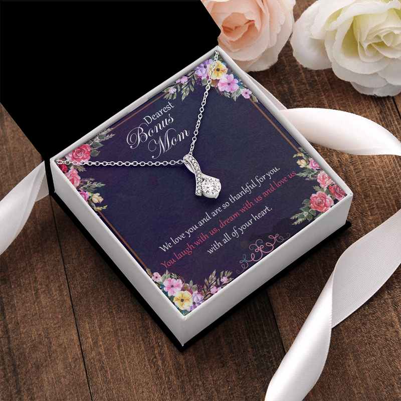 Alluring Beauty Necklace for Bonus Mom