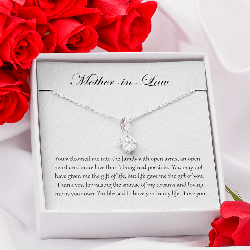 Alluring Beauty Necklace for Mother-in-Law