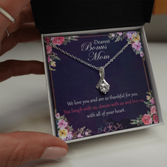 Alluring Beauty Necklace for Bonus Mom
