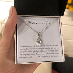 Alluring Beauty Necklace for Mother-in-Law