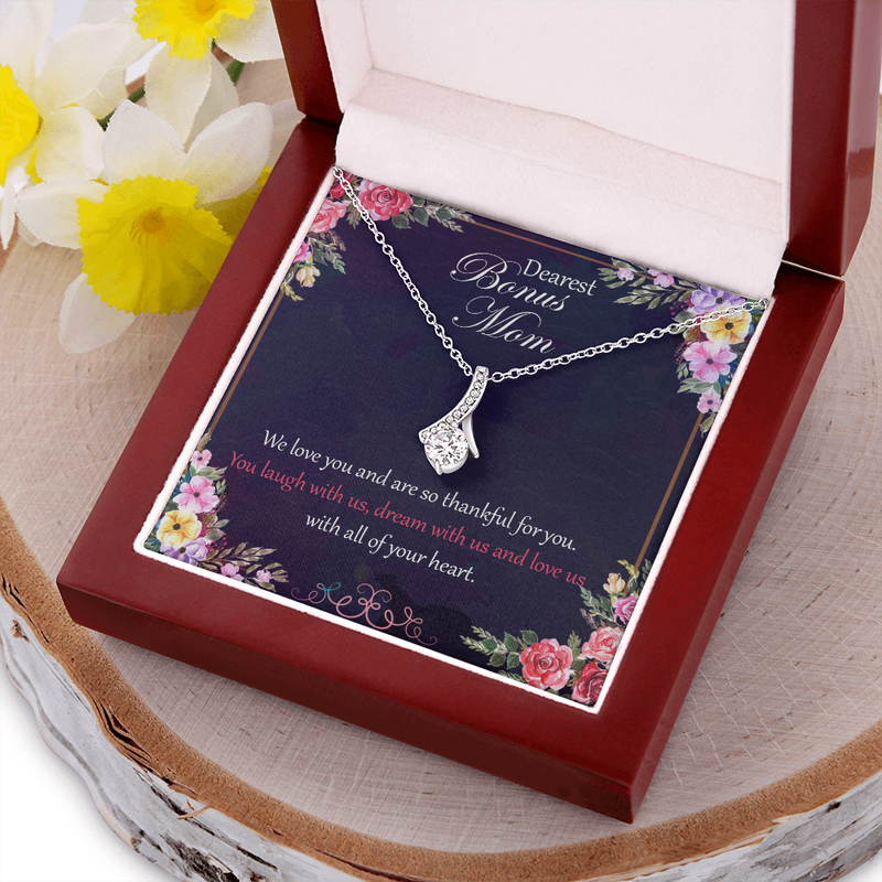 Alluring Beauty Necklace for Bonus Mom